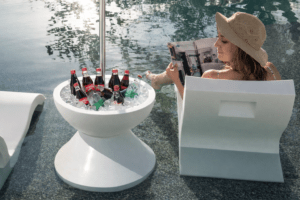 ari ledge lounger table